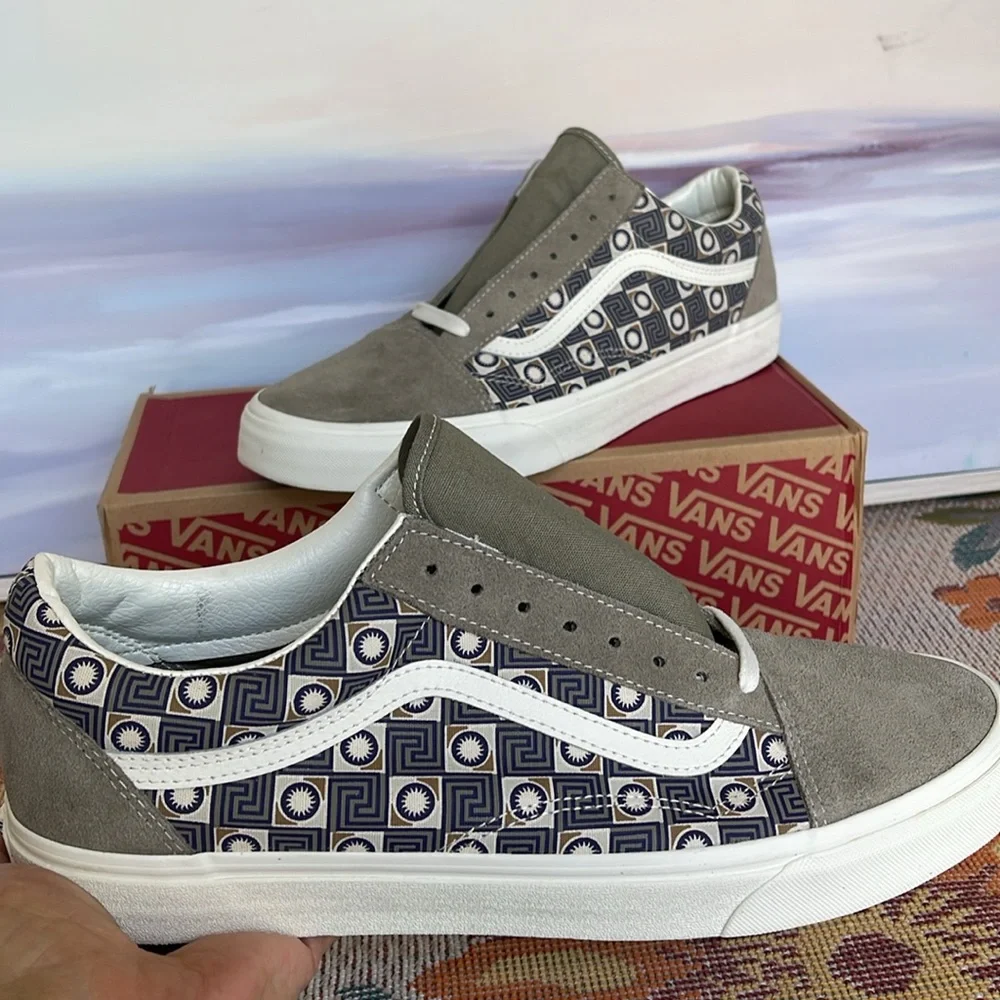 Vans WMNS Old Skool
Geo Trek Olive
VN0007NTOLV
Sneakers - Picture 8 of 16